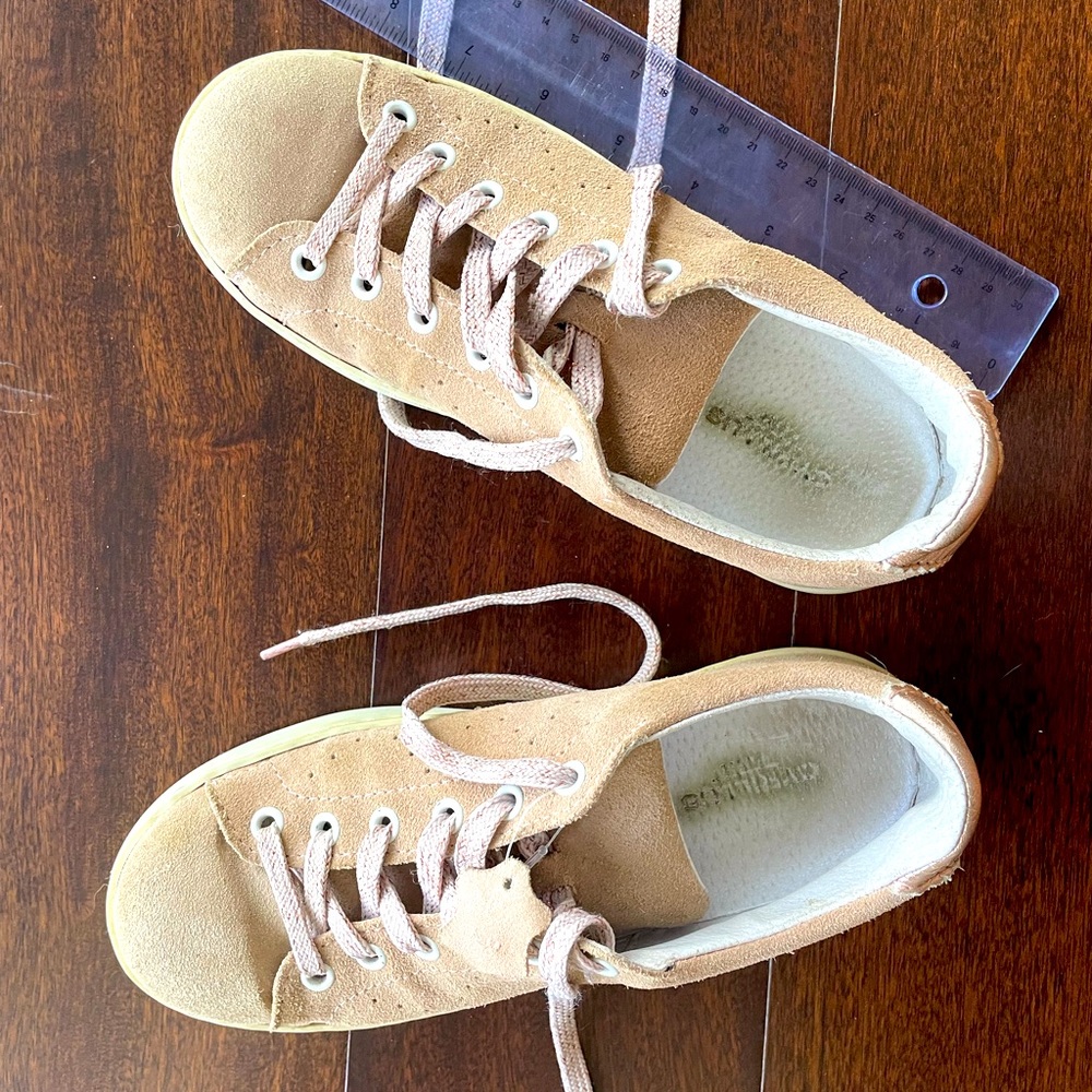 Girls’ pink sneakers sz 35/kid 3.5. Very good cond